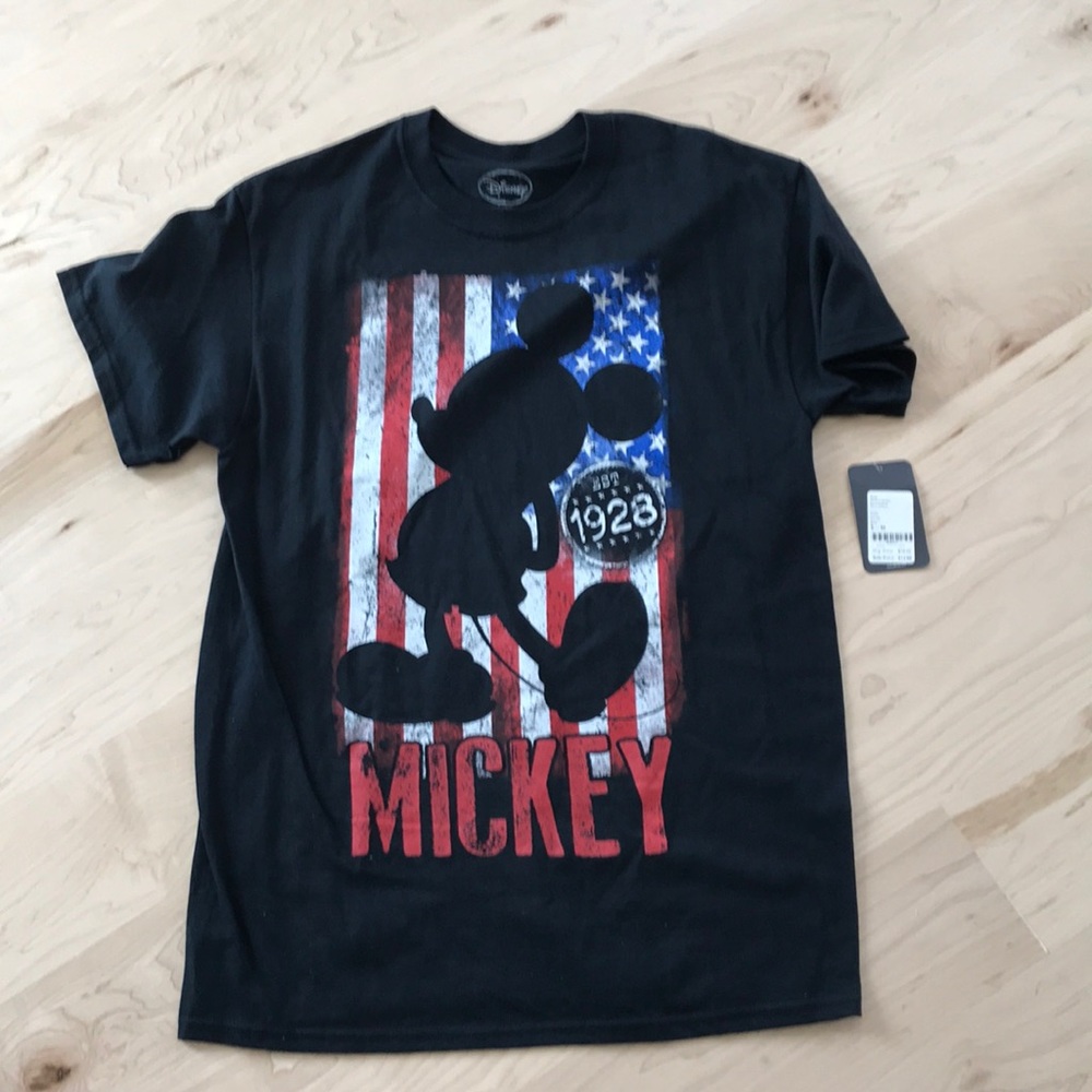 Men’s Disney t-shirt
